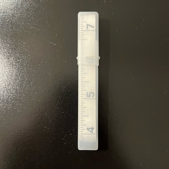 60” Tape Measure with Case - Picture 2 of 4